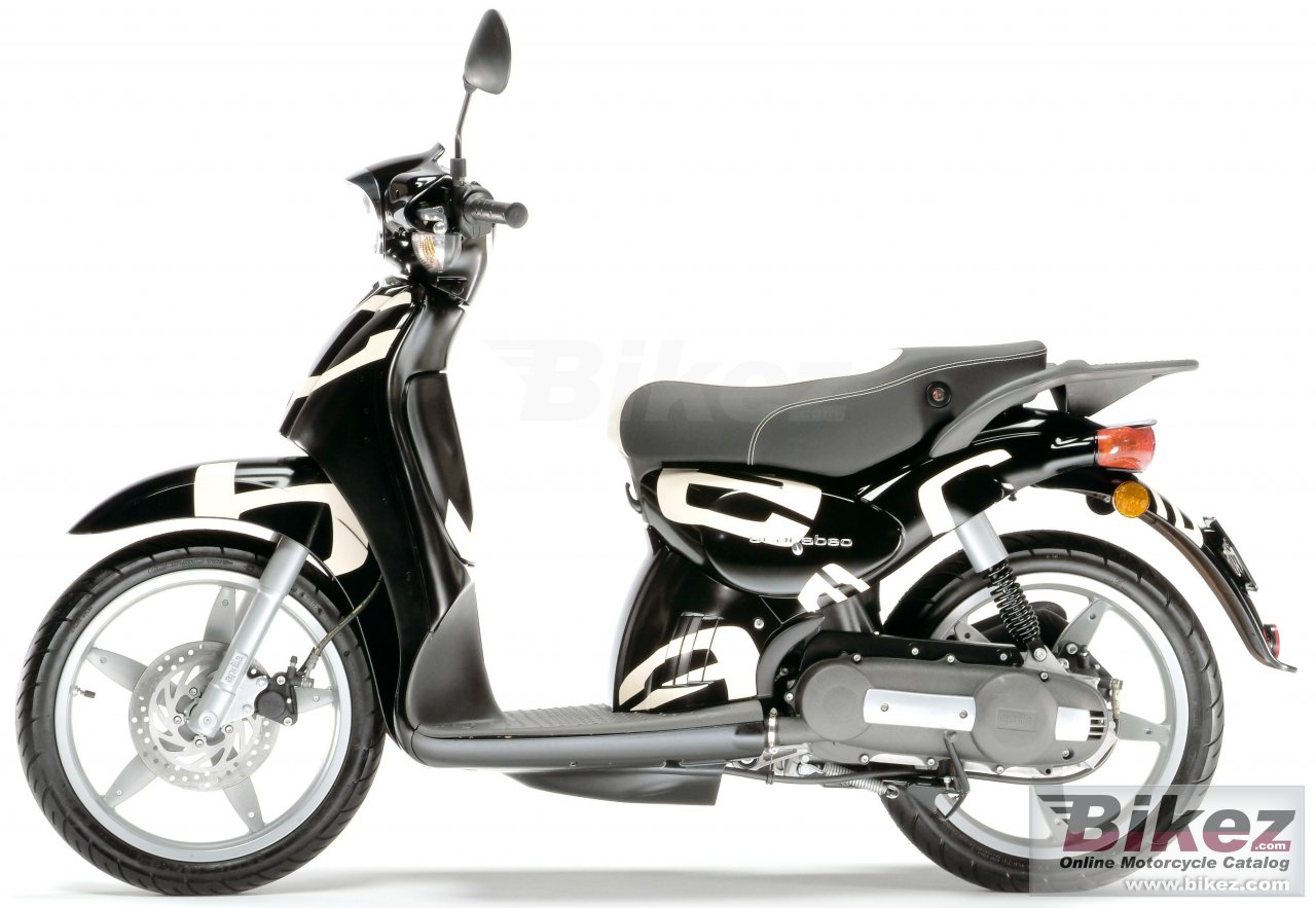 Big Aprilia scarabeo 100 four stroke picture and wallpaper from Bikez.com